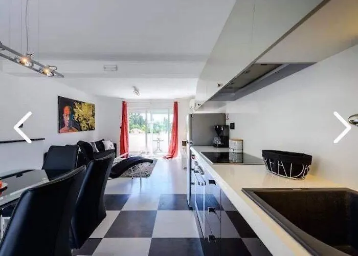 Marina View Apartments