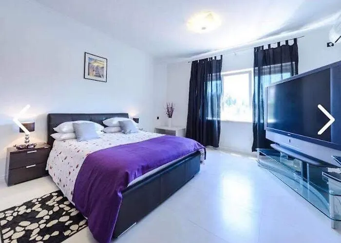 Marina View Apartments